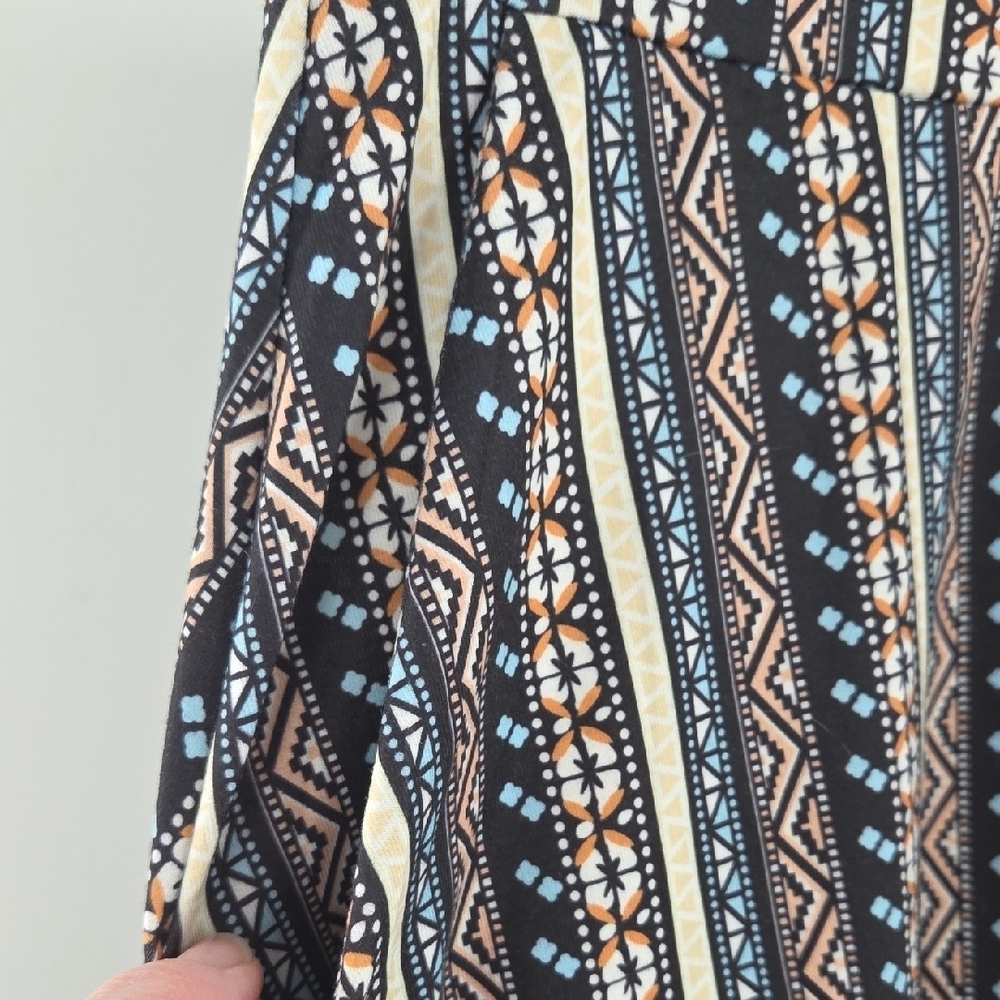 Striped Patterned Maxi Skirt - Picture 10 of 16
